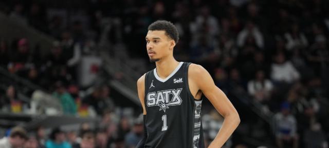 中超-天赋对决力压字母哥！文班虽好 马刺仍需积极补强